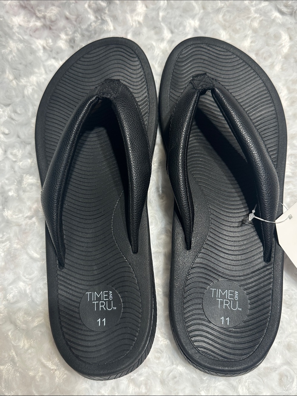 Time and Tru Black Men's Padded Foam Flip Flops